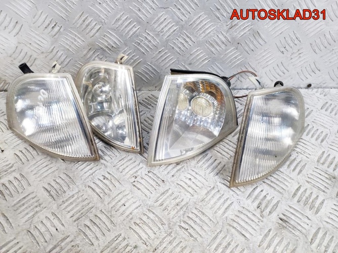 Указатель поворота Дефект Skoda Octavia 1U0953050