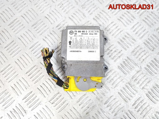 Блок управления AIR BAG VW Touran 1T0909605D