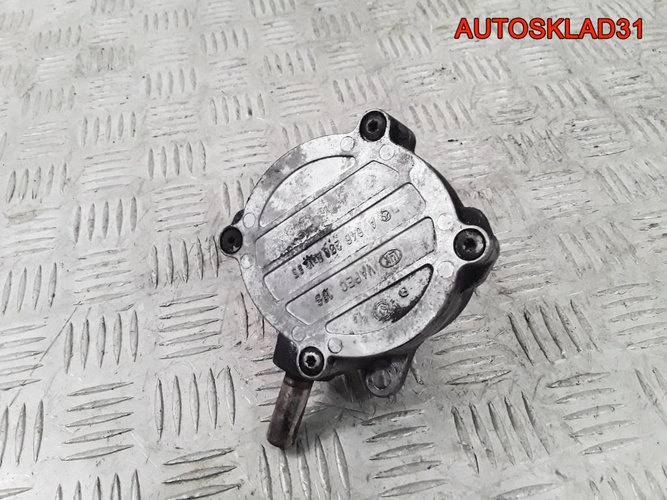 Насос вакуумный Mercedes W203 2.2 646 A6462300165