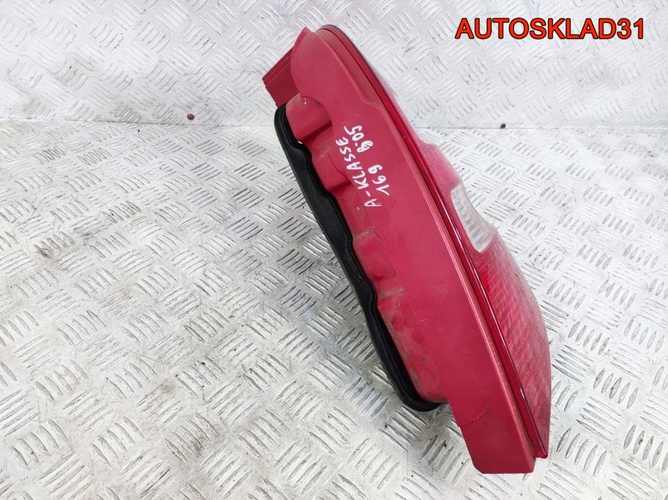 Фонарь задний правый Mercedes W169 A1698200464