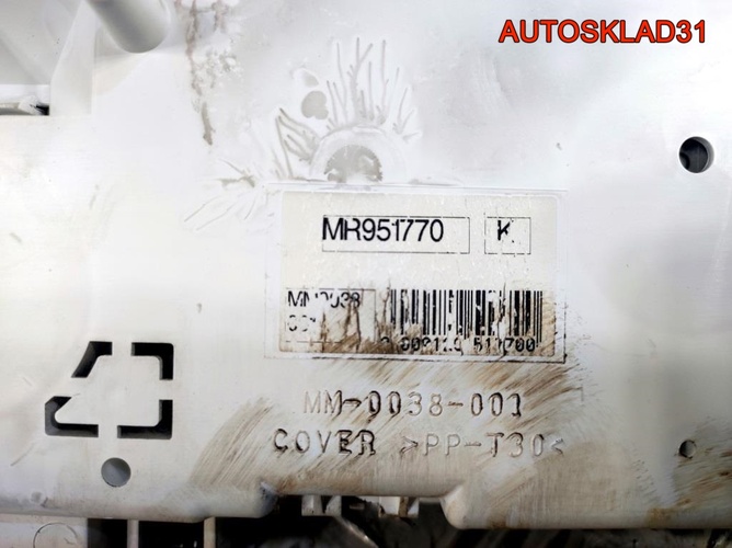 Панель приборов Mitsubishi Colt MR951770 Бензин