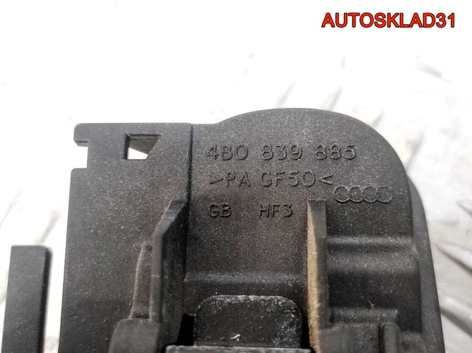 Ручка двери передяя правая Audi A4 B6 4B0839885
