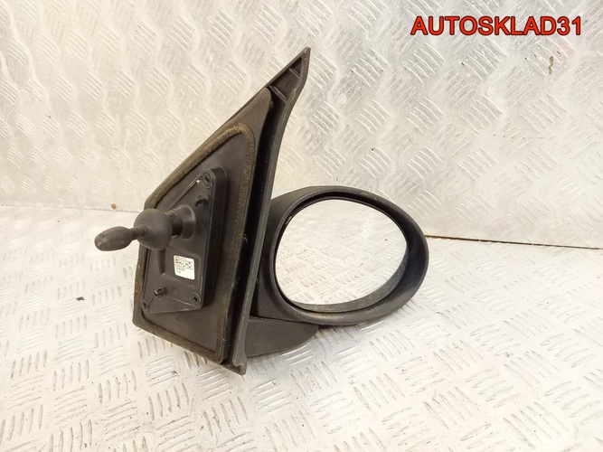 Зеркало правое механическое Toyota Aygo 879100H010