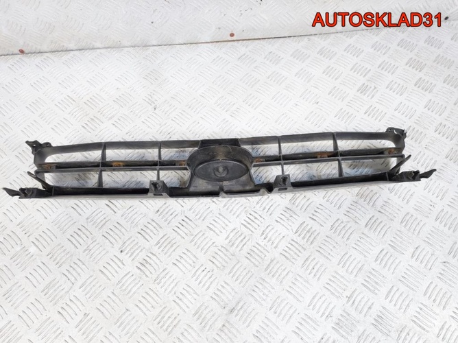 Решетка радиатора Subaru Impreza G11 91121FE150