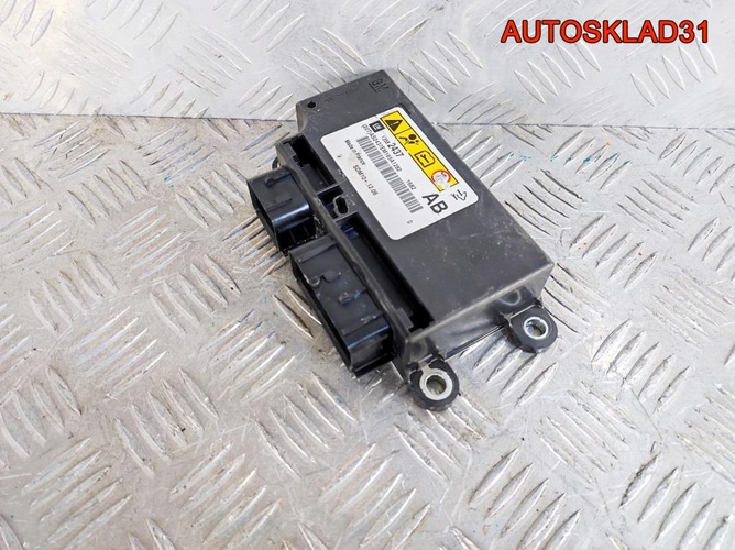 Блок управления AIR BAG Opel Astra J 13582437