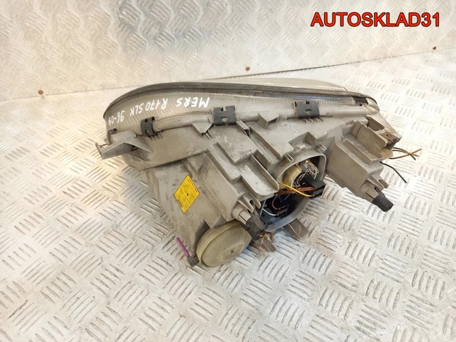 Фара правая Mercedes Benz R170 SLK A1708200261