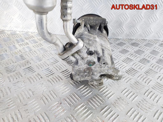 Компрессор кондиционера Opel Astra J 13250609