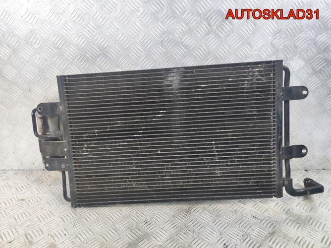 Радиатор кондиционера Volkswagen Golf 4 1J0820411D