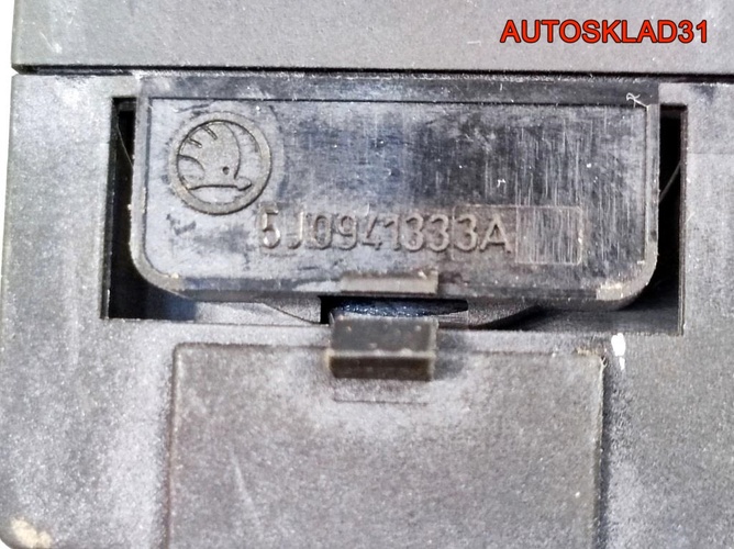 Кнопка корректора фар Skoda Fabia 5J0941333A