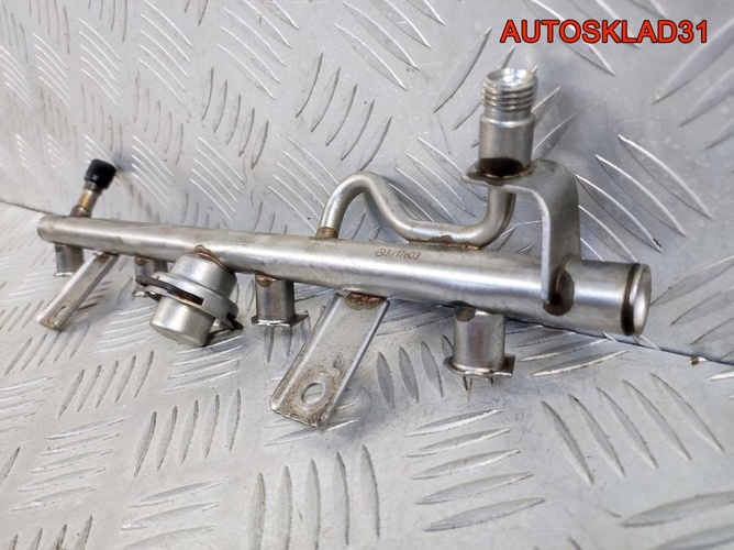 Рейка топливная Mercedes Benz W203 A2710702595
