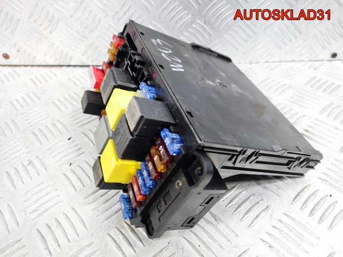 Блок предохранителей Mercedes W203 A2035452901