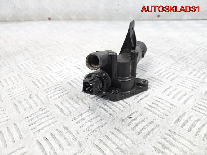 Корпус термостата Renault Megane 2 K9K 8200558751