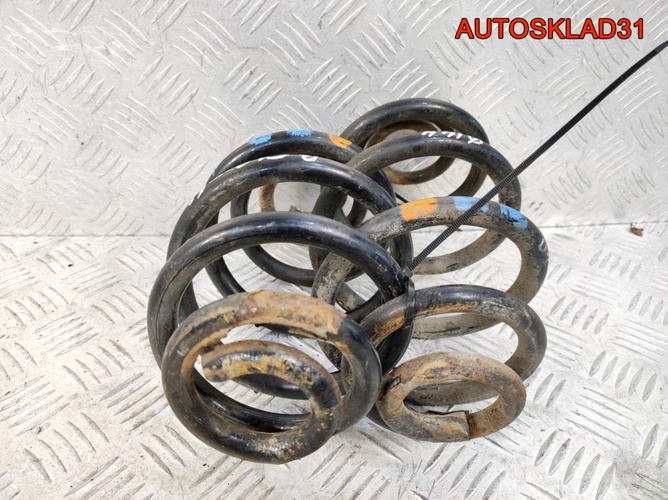 Пружина задняя Volkswagen Passat B5 Combi