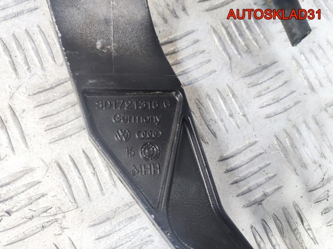 Блок педалей МКПП Volkswagen Passat B5 8D1721117K