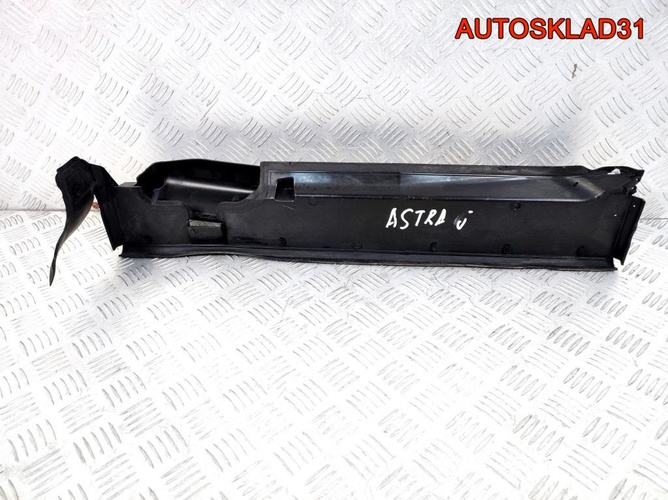 Панель передняя центральная Opel Astra J 13264477