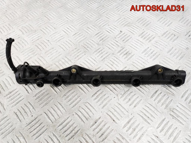 Рейка топливная Skoda Octavia 1,6 AEE 032133319