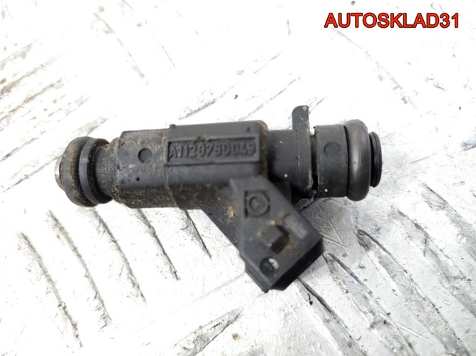 Форсунка топливная Mercedes Benz W210 A1120780049