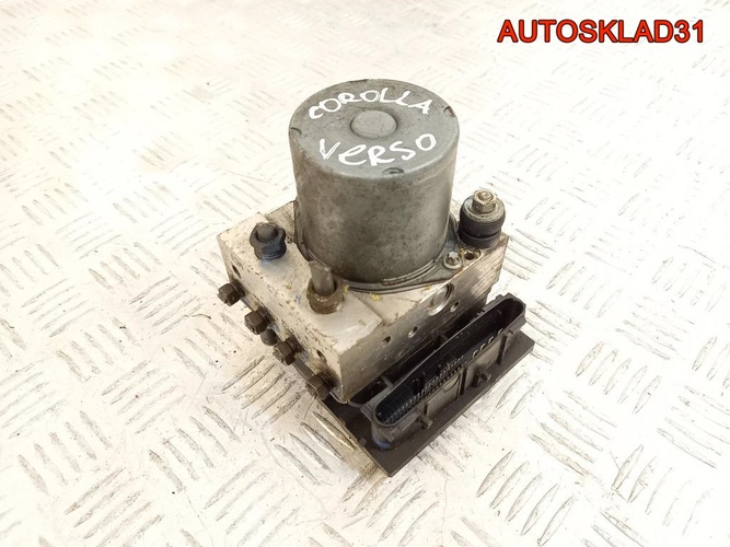 Блок ABS Toyota CorollaVerso 2004-2009 440500F020