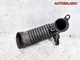 Патрубок интеркулера VW Passat B5 AVB 8D0129615J (Изображение 6)