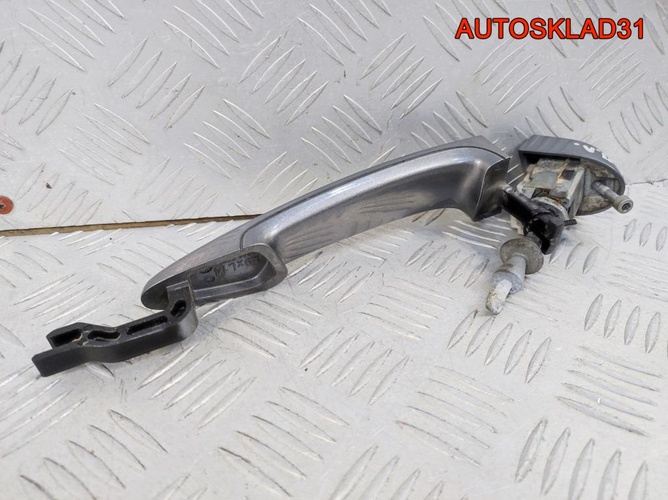 Ручка двери передней наружная левая BMW E90