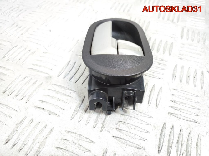 Ручка двери внутренняя правая Ford Focus 2
