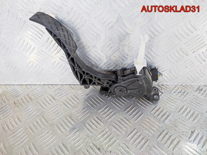 Педаль газа Skoda Octavia A4 6Q1721503B Дизель