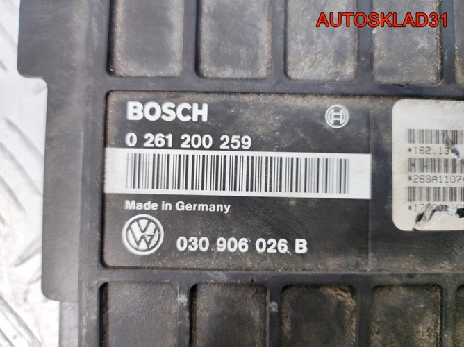 Блок эбу Volkswagen Polo 030906026B 1.3 Бензин
