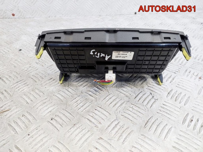 Блок управления климата Toyota Auris 5590012A30