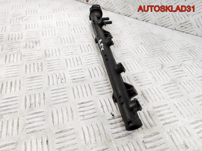 Рейка топливная VW Golf 3 1.4 AEX 030133319G
