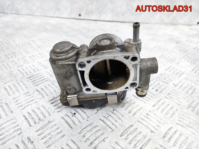 Заслонка дроссельная Opel Astra H Z16XEP 55559227