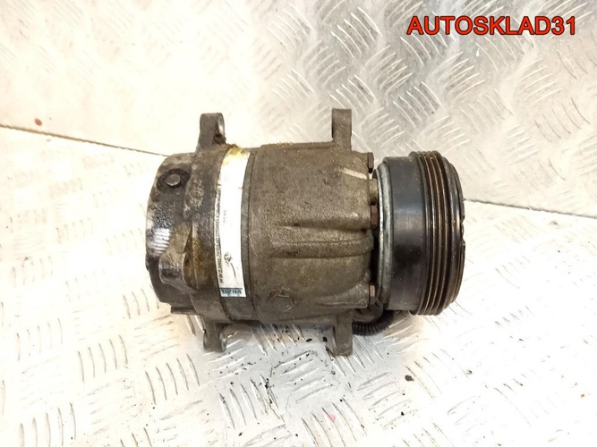 Компрессор кондициора Renault Megane 1 7700273320