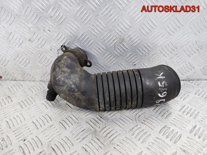 Патрубок интеркулера Audi A6 C5 8D0129615K Дизель
