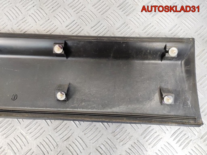 Накладка двери передней правой Nissan Qashqai J10