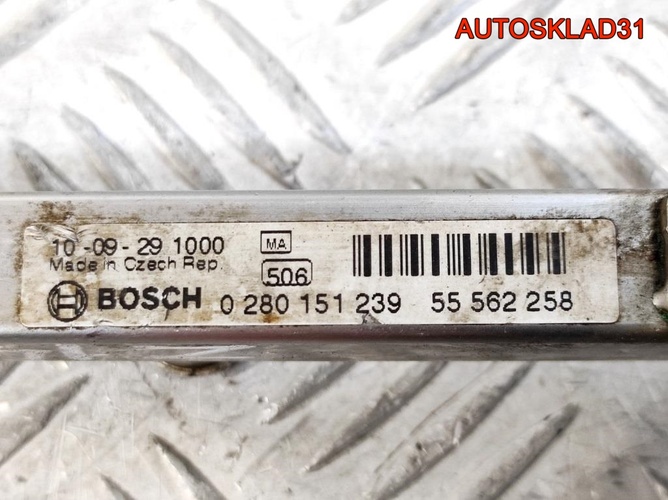Рейка топливная Opel Corsa D 1,4 Z14XEP 55562258