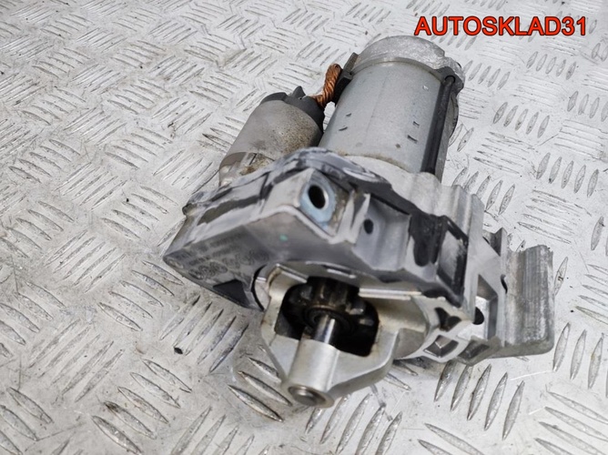 Стартер BMW F30 2,0 B47D20A 12418570846 Дизель