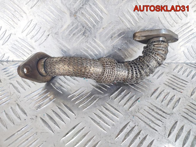Трубка картерных газов VW Passat B5 AFN 028131521P
