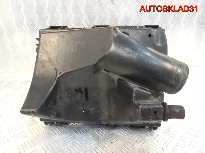 Корпус воздушного фильтра Opel Vectra C 9177262