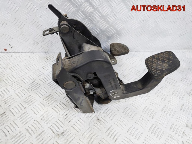 Блок педалей МКПП Mercedes Vito 638 A6382900416