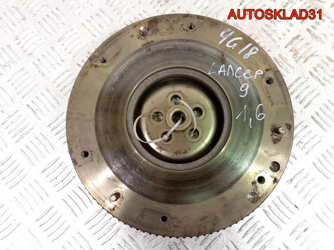 Маховик МКПП Mitsubishi Lancer 1,6 4G18 MD372568