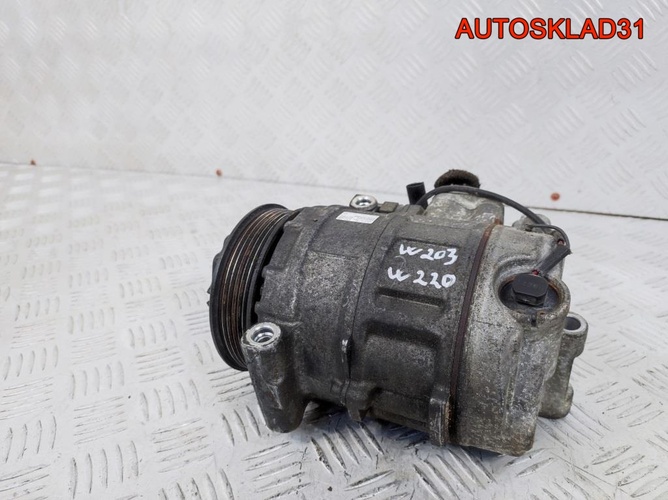 Компрессор кондиционера Mercedes W203 A0002306511