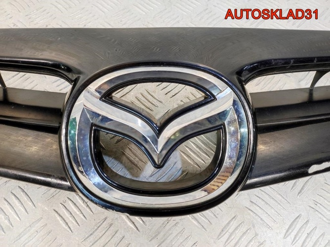 Решетка радиатора Mazda 3 BK Хетчбэк Спорт