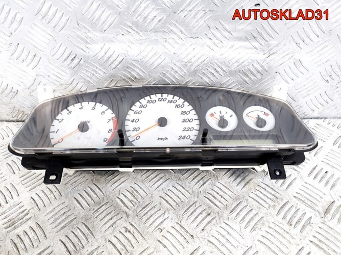 Панель приборов Nissan Primera P11 248109F560