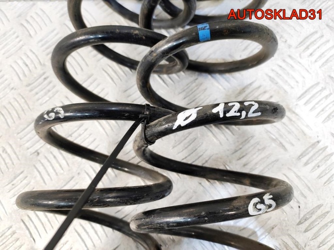 Пружина задняя Volkswagen Golf 5 1K0511115BQ