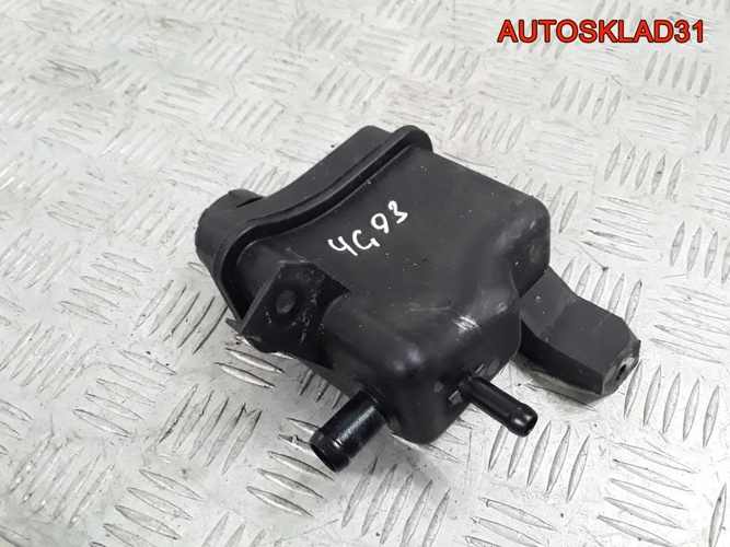 Бачок ГУР Mitsubishi Carisma GDI 4G93 MR403312