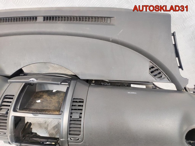 Торпедо Голое Nissan Note E11 Не востановленная