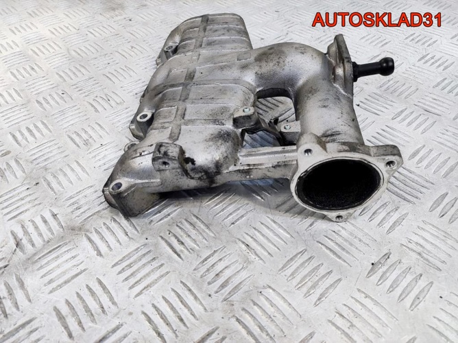Коллектор впускной VW Golf 4 036129713J 1,9 Дизель