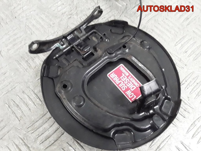 Лючок бензобака Toyota Corolla Verso 7735064010