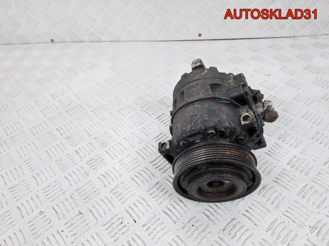 Компрессор кондиционера Audi A6 C5 4B3260808