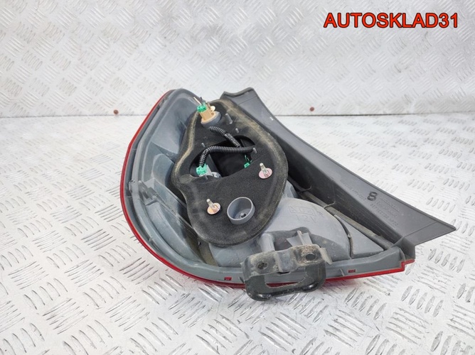 Фонарь задний правый  Honda Jazz 33501SAAJ01