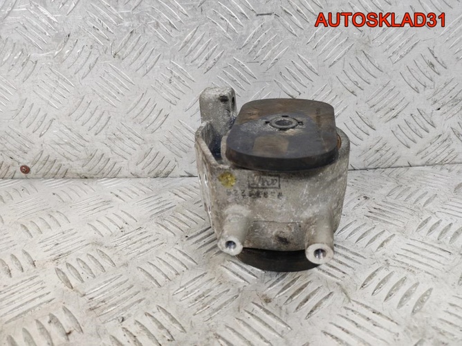 Опора двигателя левая Hyundai Getz 218351C250